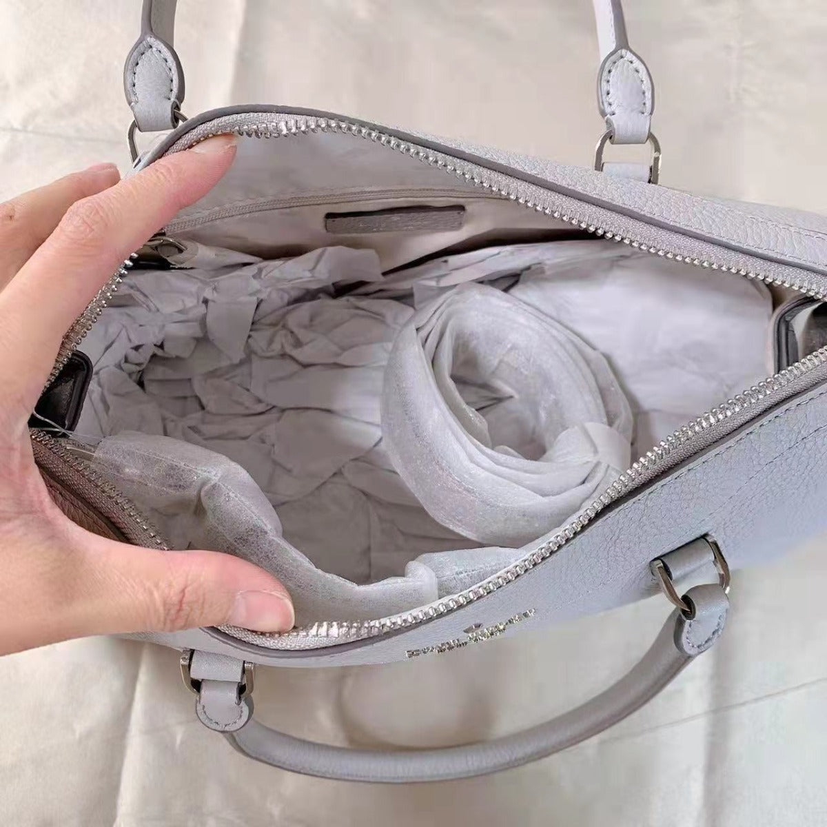 Kate Spade K4673 2WAY pebbled Leather Crossbody Shoulder Bags In Nimbus Grey Kate Spade K4673 2WAY pebbled Leather Crossbody Shoulder Bags In Nimbus Grey